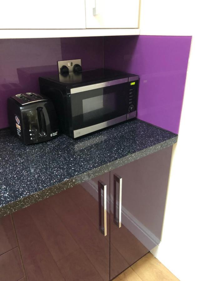 Big Room Rusholme With Tv And Private Bathroom-Parking&Wifi Manchester Kültér fotó