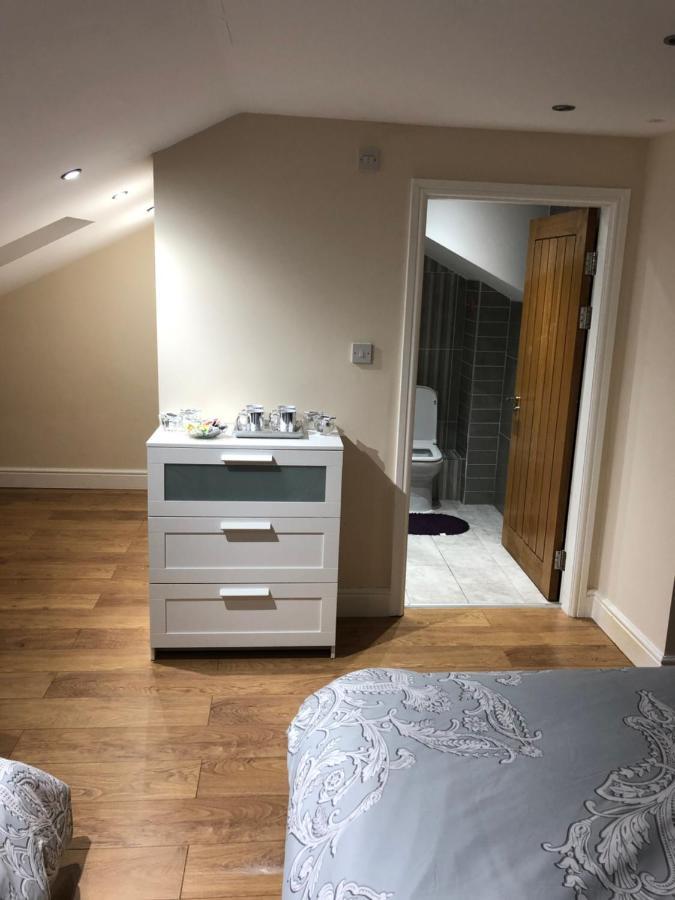 Big Room Rusholme With Tv And Private Bathroom-Parking&Wifi Manchester Kültér fotó
