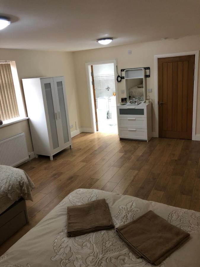 Big Room Rusholme With Tv And Private Bathroom-Parking&Wifi Manchester Kültér fotó