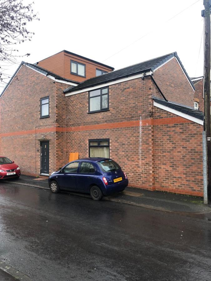Big Room Rusholme With Tv And Private Bathroom-Parking&Wifi Manchester Kültér fotó