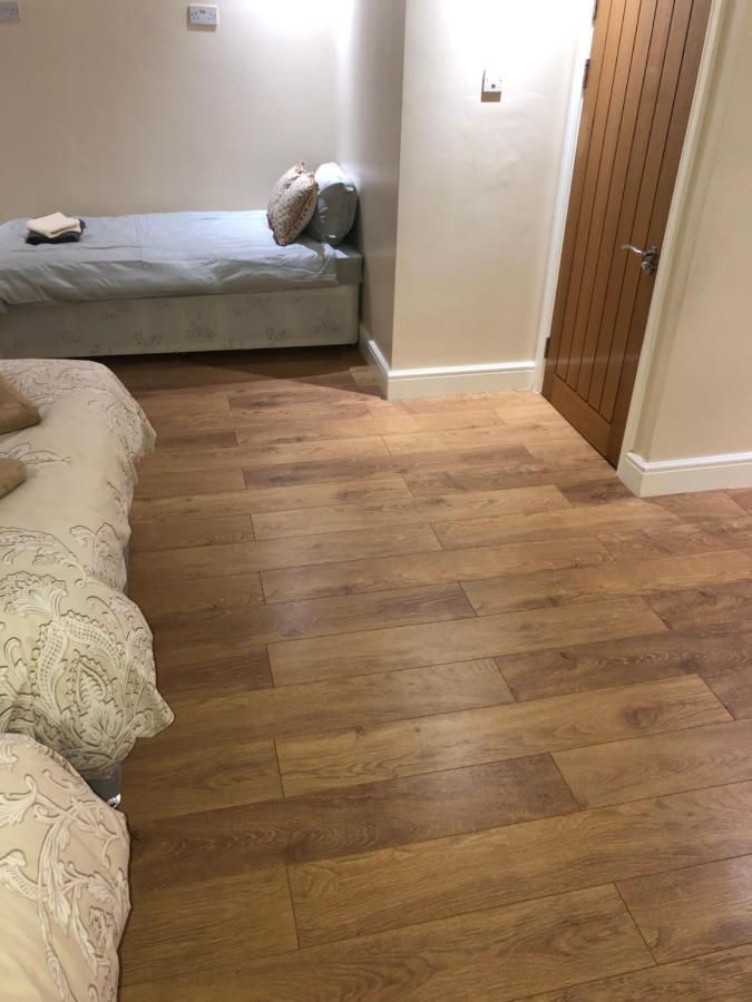 Big Room Rusholme With Tv And Private Bathroom-Parking&Wifi Manchester Kültér fotó