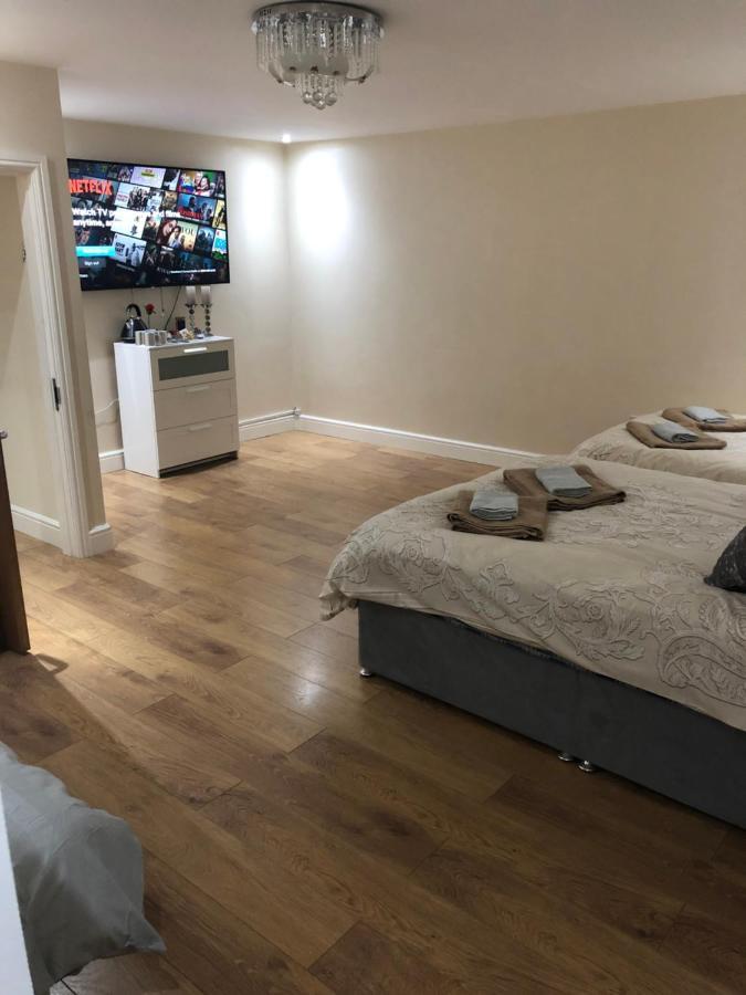 Big Room Rusholme With Tv And Private Bathroom-Parking&Wifi Manchester Kültér fotó