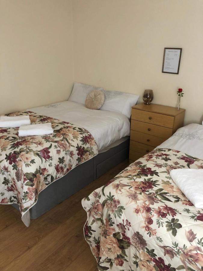 Big Room Rusholme With Tv And Private Bathroom-Parking&Wifi Manchester Kültér fotó